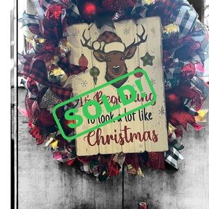 Festive Holiday Wreath with Red and Green Accents